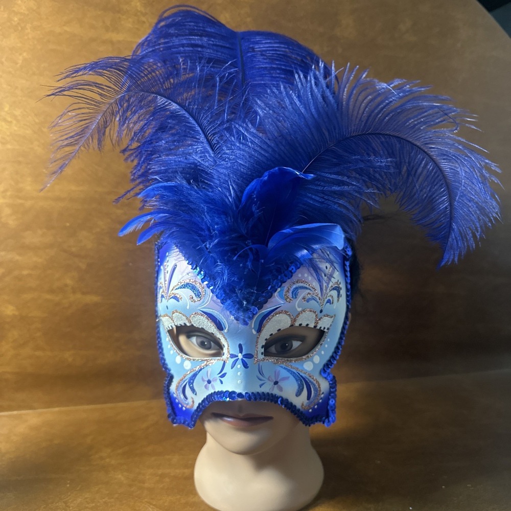 Original Venezia Signed Dated 2013 Hand Painted Mask Made in Italy Feathers
